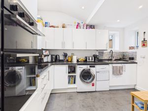 Kitchen- click for photo gallery